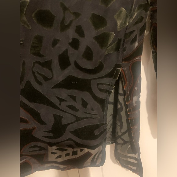 Chico’s Juniper Curry Tunic Velvet Burnout Tunic Gold Beads Split Hem Medium - Picture 5 of 7